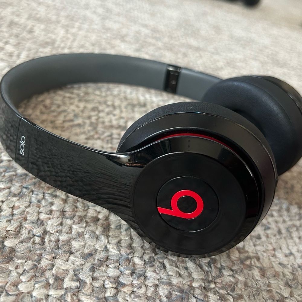Beats by Dr. Dre Solo 2 Headphones